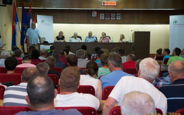 Törökbecsén nagy volt az érdeklődés  a Prosperitati Alapítvány tájékoztató előadásán