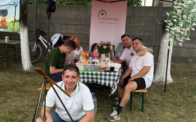 A PROSPERITATI SÁTRÁNÁL IS ROTYOGOTT A PÖRKÖLT A VÁGTÁN 