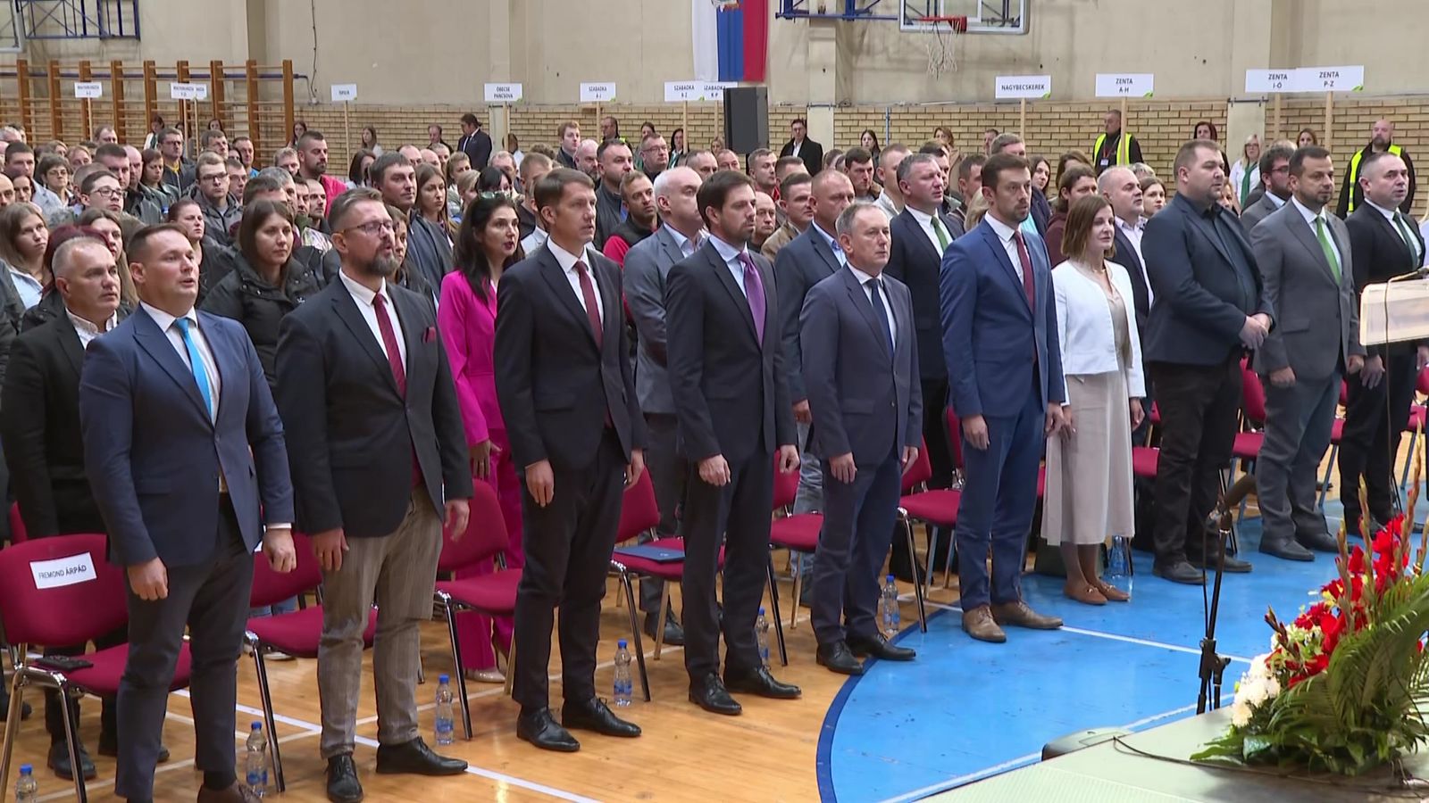 A Prosperitati Alapítvány szerződéskötése a mezőgazdasági pályázatok nyerteseivel Óbecsén