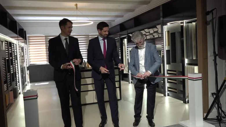 Átadták a topolyai EM Commerce Kft. kiemelt jelentőségű gazdasági fejlesztését