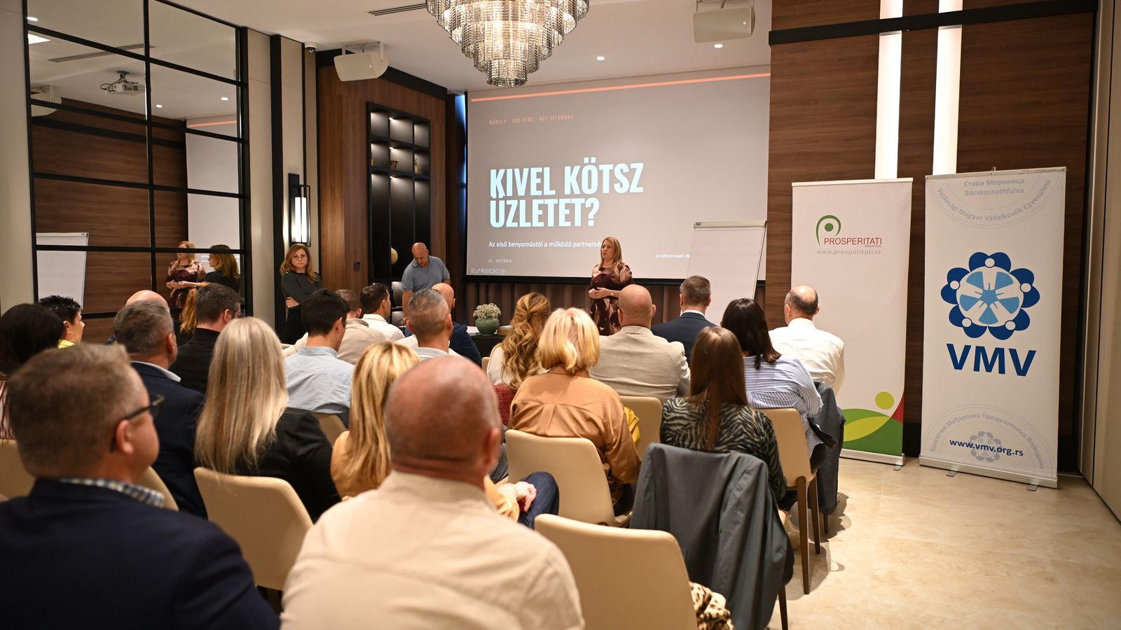 ÜZLETI KÉRDÉSEK, KÖZÖS VÁLASZOK – ÍGY INDULT A VAJDASÁGI VÁLLALKOZÓI NAP