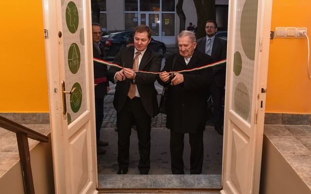 Prosperitati Alapítvány irodamegnyitója, Zenta (képek)