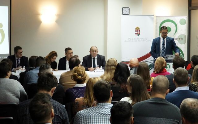 Szakmai konferencia fiatal vajdasági vállalkozóknak (képek)